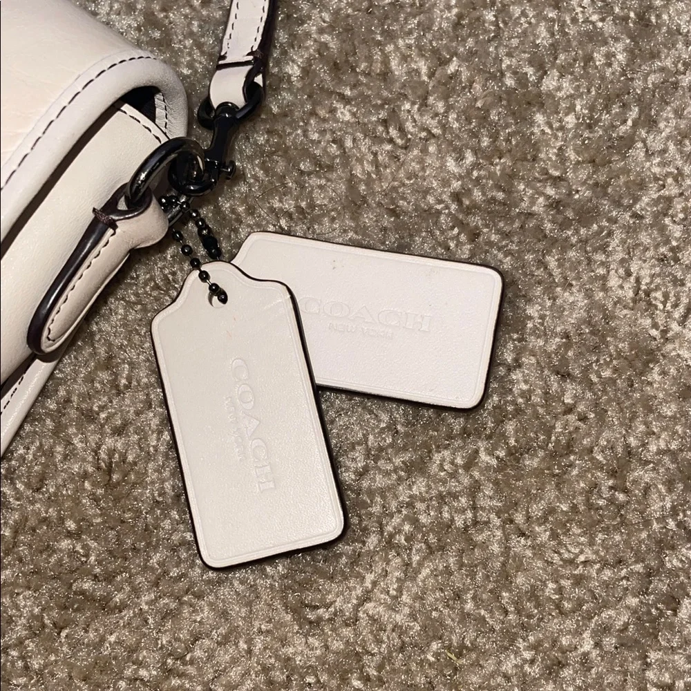 Coach Dinky Crossbody Bag - Picture 3 of 11